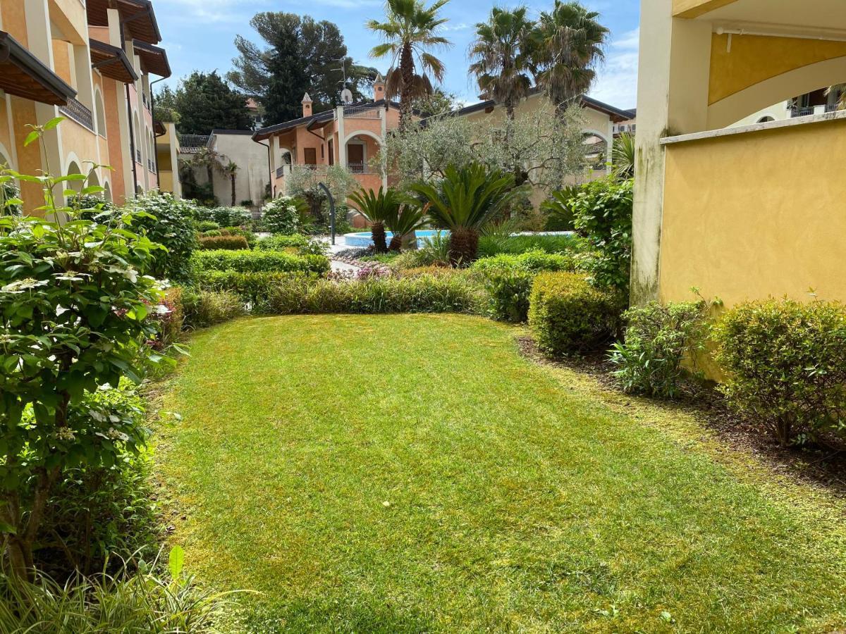 Appartamento Fronte Lago Casa Vacanze Toscolano-Maderno Esterno foto